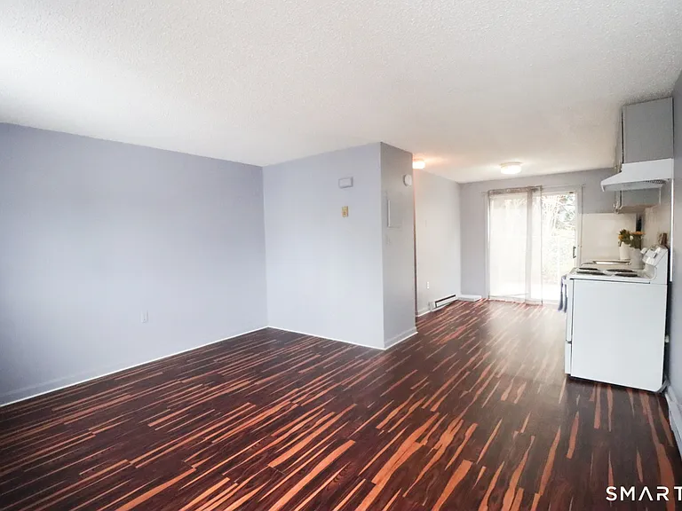 76 Summer St — Photo 3