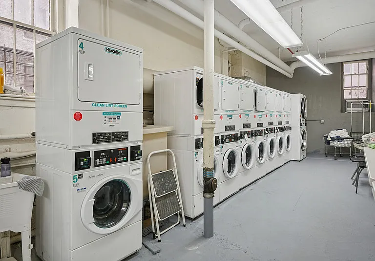 350 Cabrini Blvd #1A — Photo 10