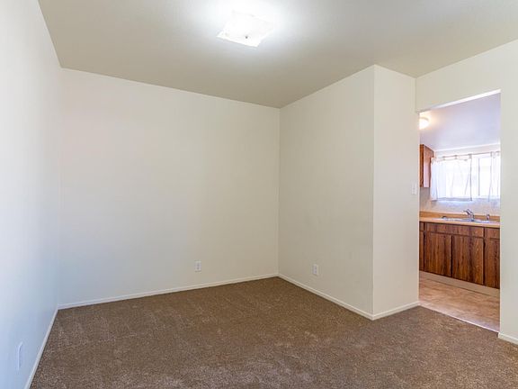 3rd image of 314 Tamarack Ln #A