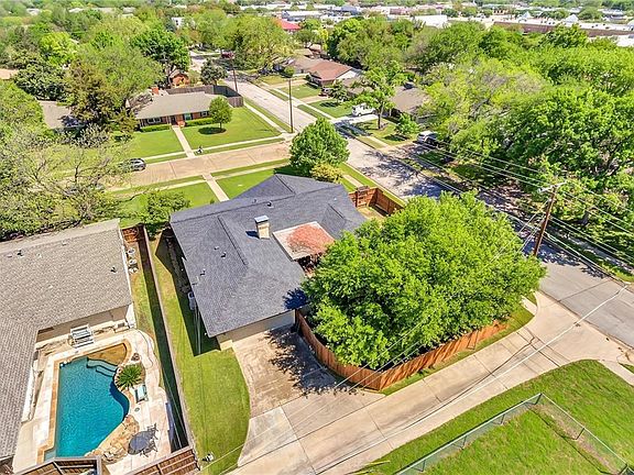 3rd image of 601 Opal Ln