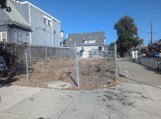 3700 West St, Oakland, CA 94608
