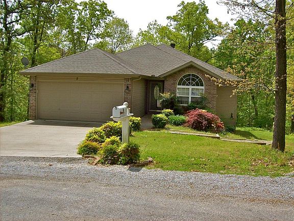 2nd image of 8 Wickham Ln