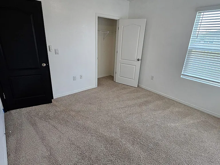 580 Auburn Grove Ter — Photo 17