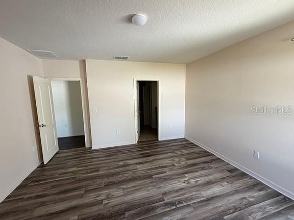 5th image of 117 TANAGER STREET