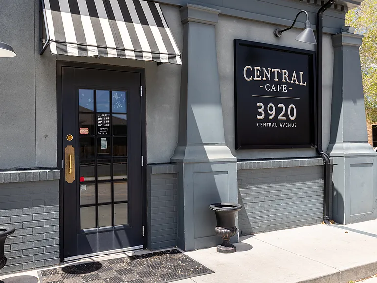 122 W 7th Ave #C — Photo 14