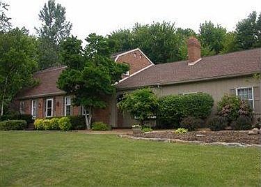 1st image of 541 Woodbury Ct
