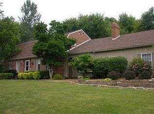 541 Woodbury Ct, Canfield, OH