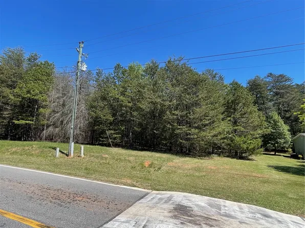 725 S Hogan Dr, Westminster, SC 29693