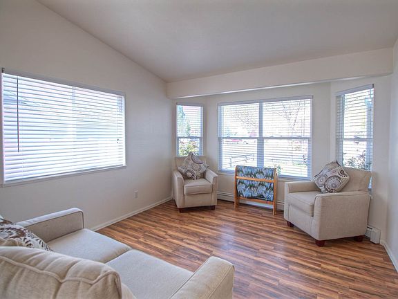 3rd image of 116 Elderberry Dr