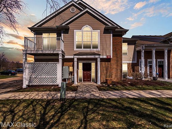 2nd image of 16879 Dover Dr