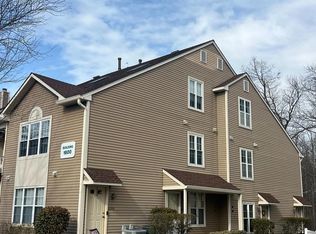 1606 Denham Ct, Mount Laurel, NJ 08054