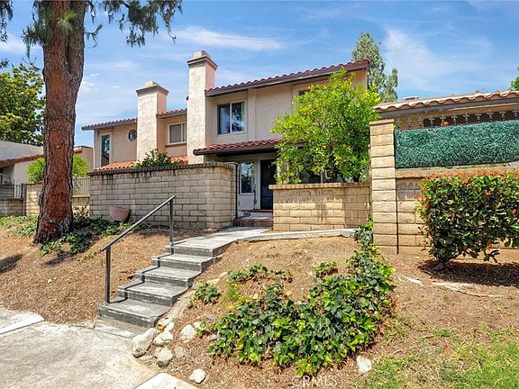 2nd image of 9861 Paloma Ct