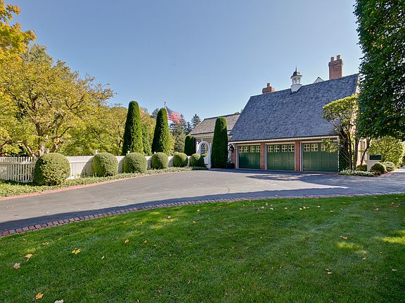 3rd image of 50 Pembroke Dr