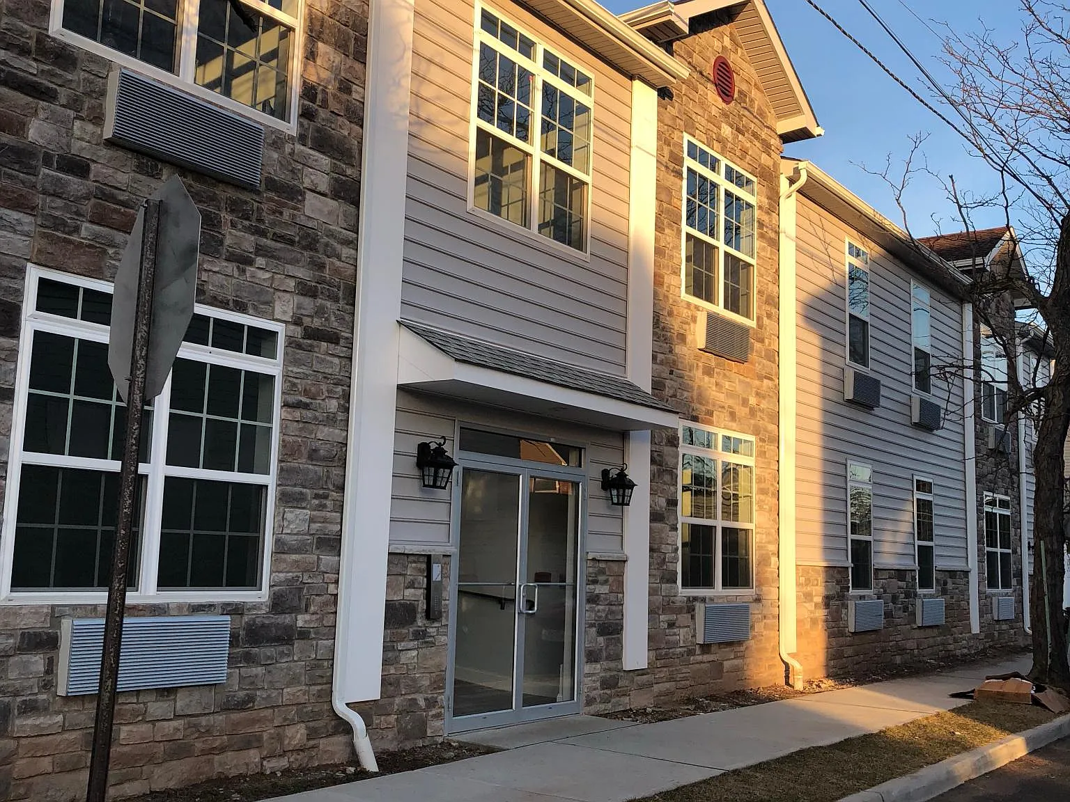 1 bed, $2,299 — Photo 1