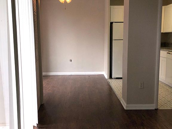 Living Area/Dining Area/Kitchen