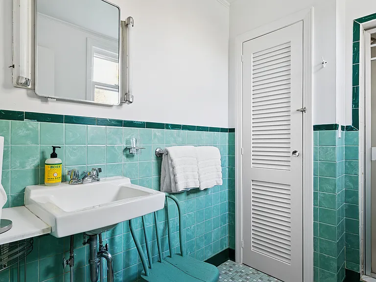 255 Madison St — Photo 18