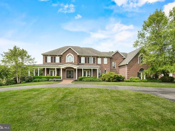 8170 Hollow Rd, Middletown, MD 21769