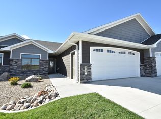 813 Colony Loop, Bismarck, ND 58503