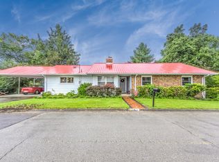 103 Meadow Rd, Oak Ridge, TN 37830