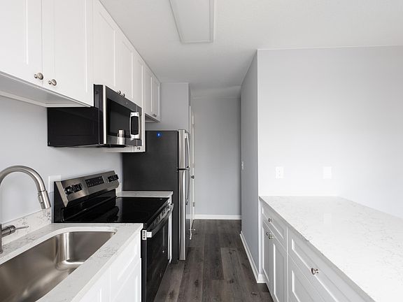 4th image of 4029 14th Ave S APT 15G