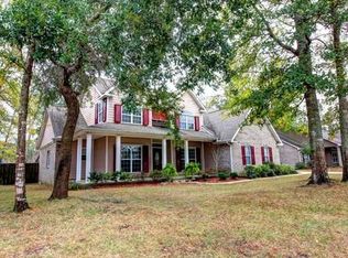 6304 Mossy Oak Dr W, Ocean Springs, MS 39564