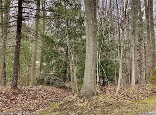 Krystal Ct, Clyde, MI 48049