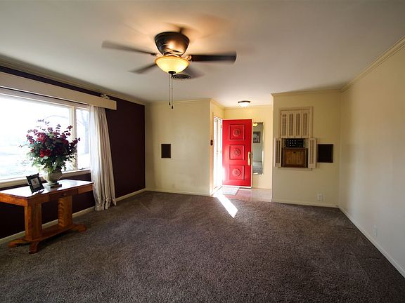 3rd image of 2824 Ohio Blvd
