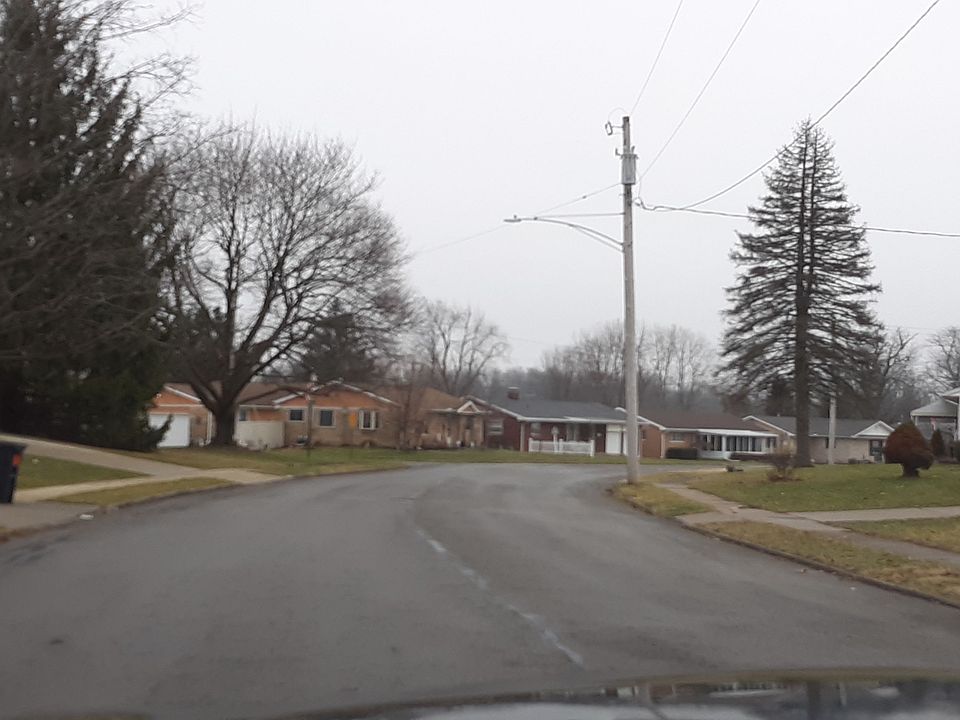 2nd image of 1208 Superior St