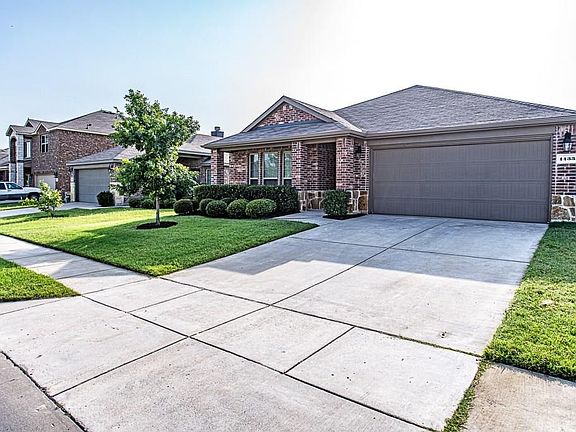 2nd image of 1433 Cheyenne Dr