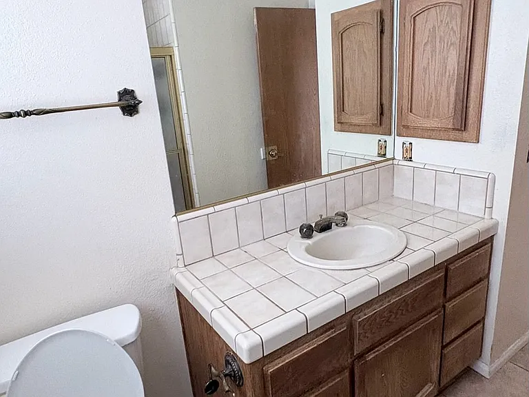 17735 Vista Point Dr — Photo 6