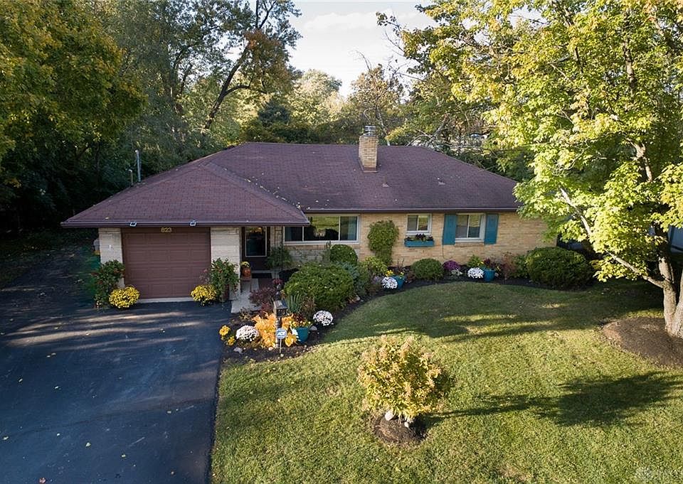 1st image of 823 Fairacres Dr