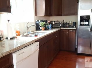 1933 Preuss Rd, Los Angeles, CA 90034