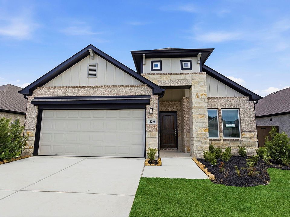 1st image of 13210 NE Hayden Peak Dr NE