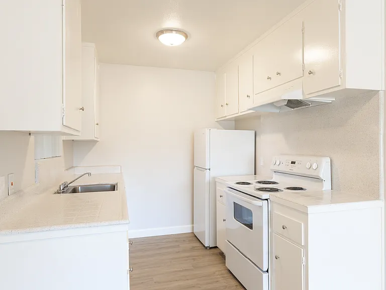 301 E Okeefe St — Photo 26