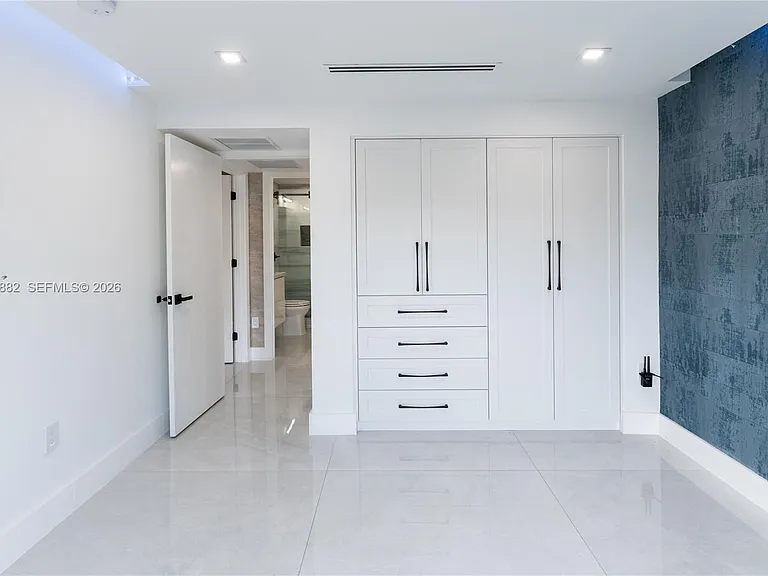 5601 N Ocean Dr — Photo 35