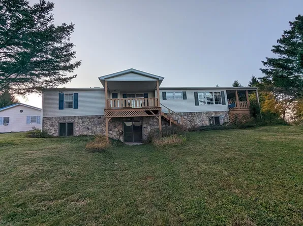 8737 Leetonia Rd, Gaines, PA 16921