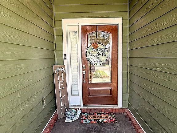 2nd image of 119 Chloe Ct