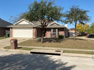 405 Flushing Quail Dr, Arlington, TX 76002