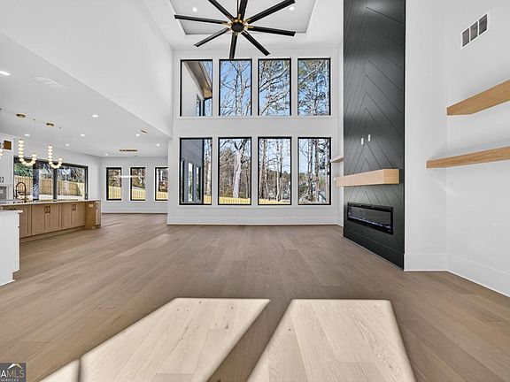 2nd image of 2223 Five Forks Trickum Rd