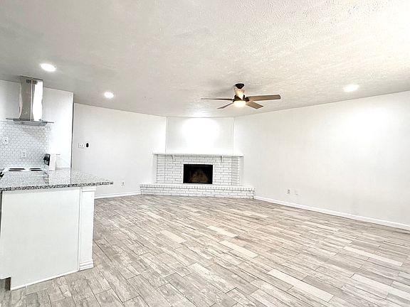 2nd image of 545 Oldbridge Dr