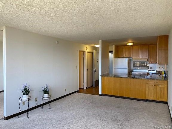 3rd image of 55 S Kukui St #6