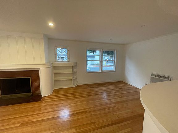 5th image of 9427 Charleville Blvd #9427