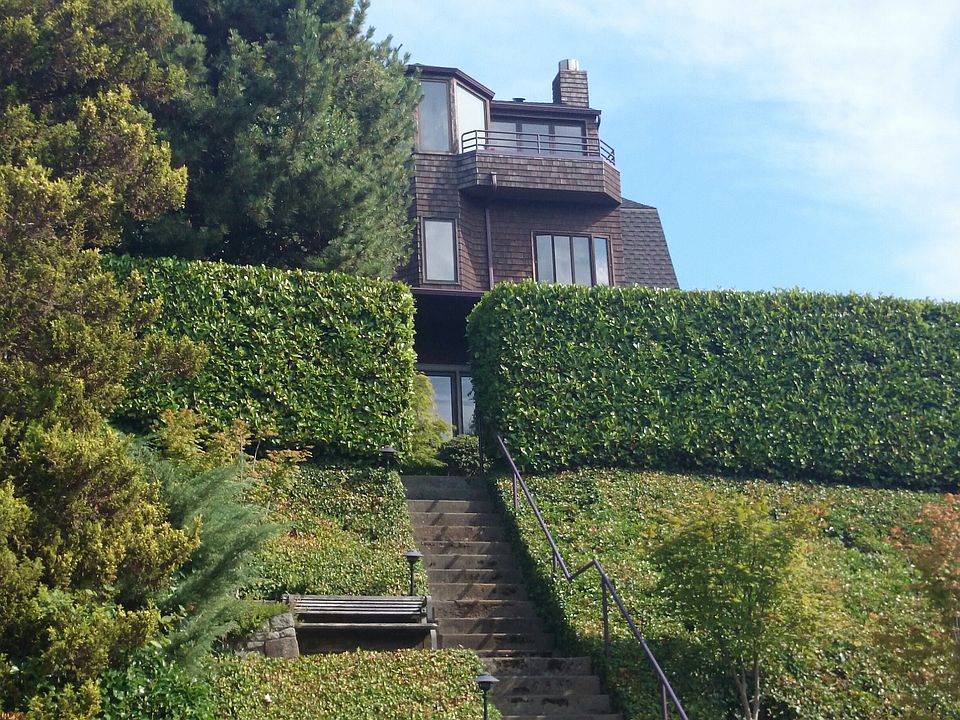 1st image of 370 Highland Dr