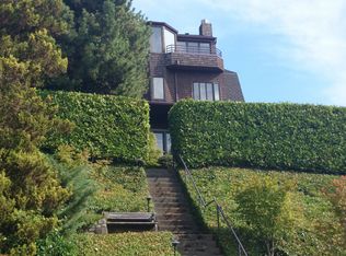 370 Highland Dr, Seattle, WA 98109