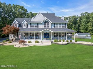 16 Amanda Ln, Howell, NJ 07731