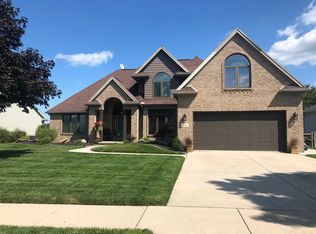 1632 Grand Bay Dr, Oregon, OH