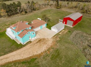 44344 266th St, Marion, SD 57043