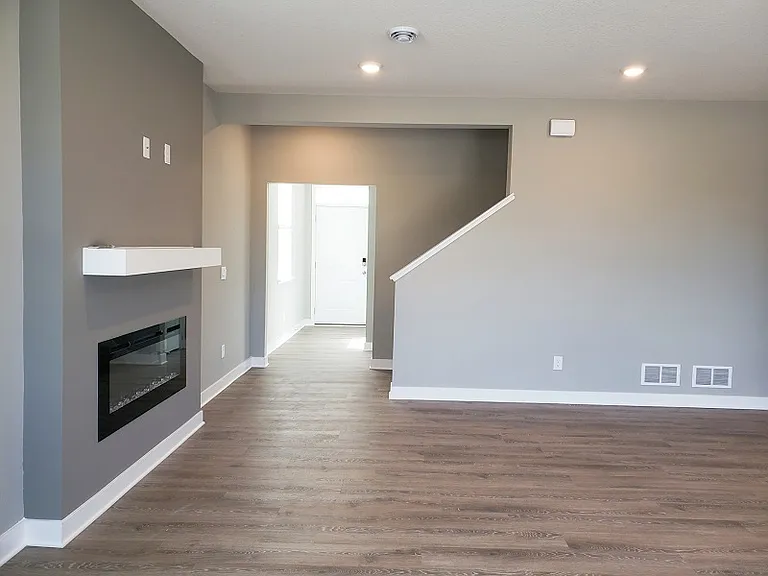 126XX Erskin Cir NE — Photo 16