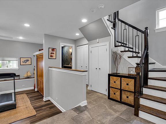 5th image of 4922 S Cornell Ave APT F