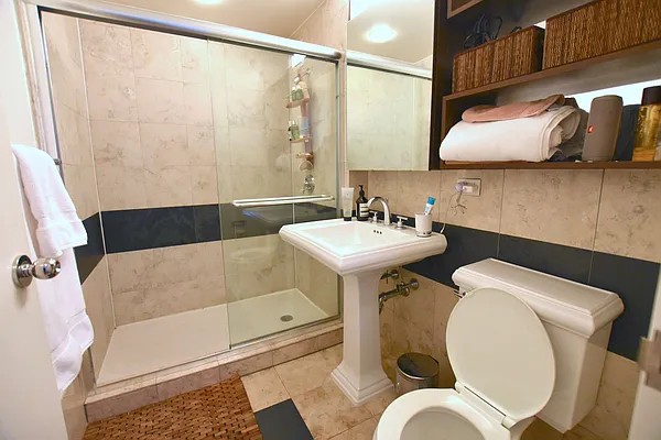 Rented by Bold New York | media 65